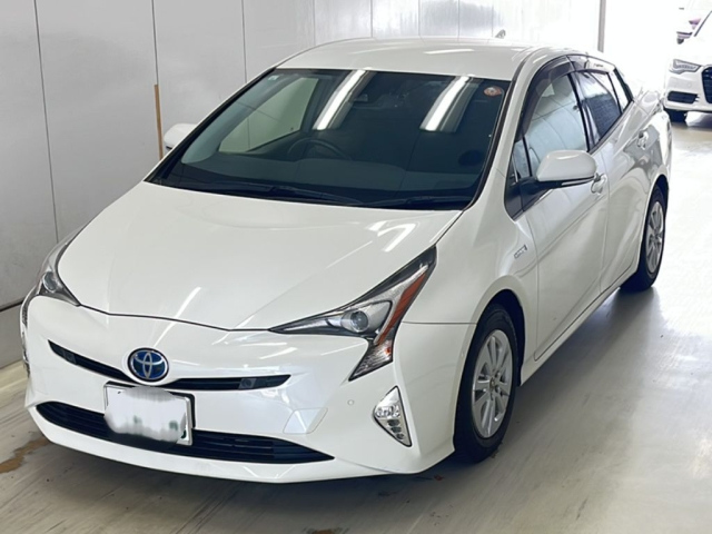 TOYOTA PRIUS — фото