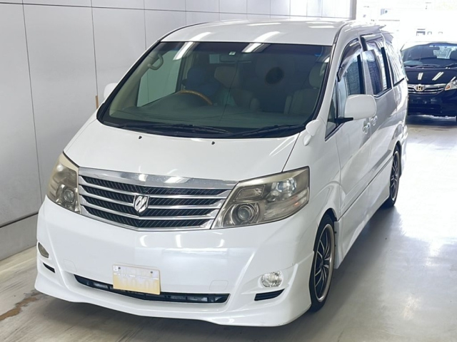 TOYOTA ALPHARD — фото