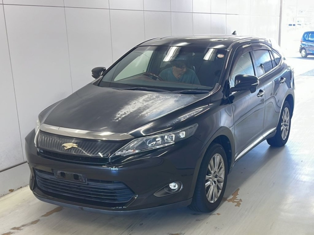 TOYOTA HARRIER — фото