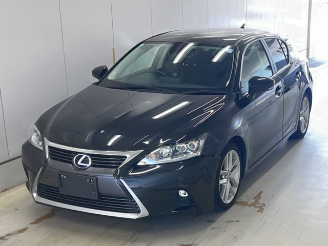 LEXUS CT — фото