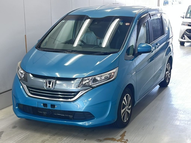 HONDA FREED — фото