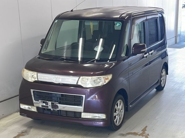 DAIHATSU TANTO — фото
