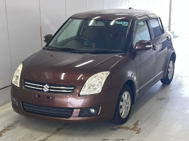 SUZUKI SWIFT — фото