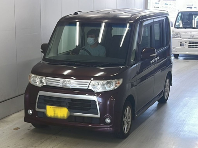 DAIHATSU TANTO — фото