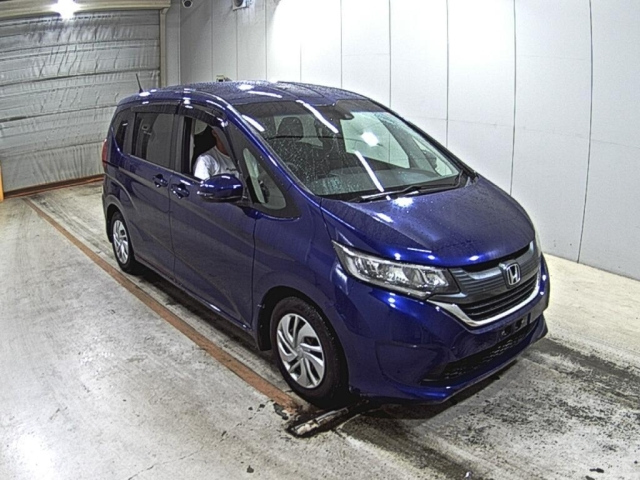 HONDA FREED — фото
