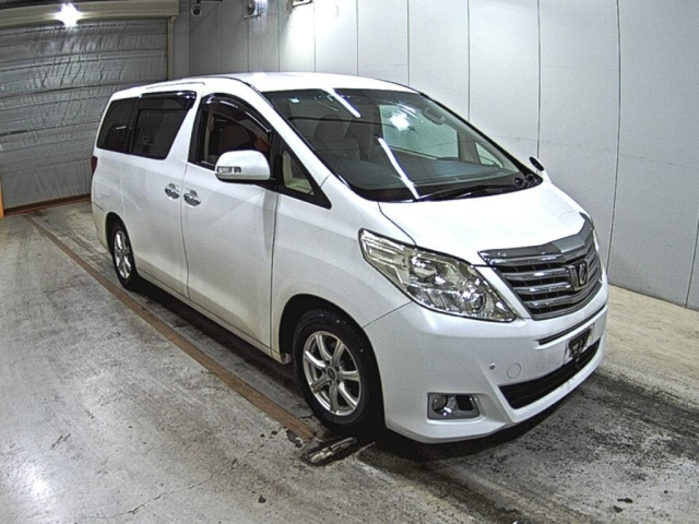 TOYOTA ALPHARD — фото