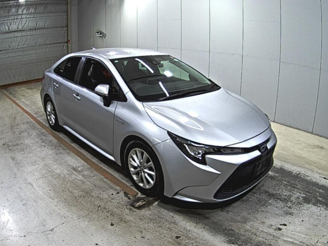 TOYOTA COROLLA — фото