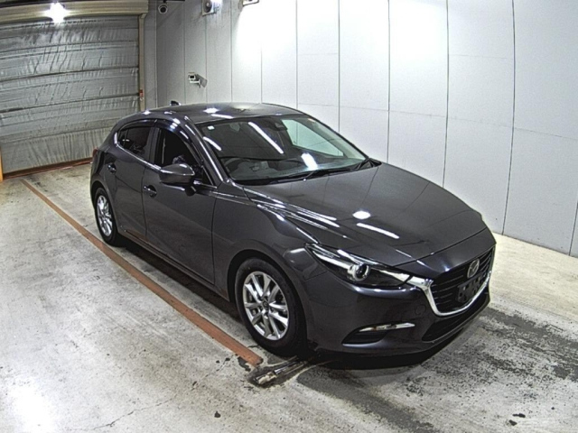 MAZDA AXELA — фото