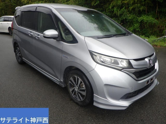 HONDA FREED — фото
