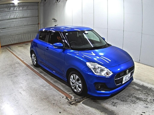SUZUKI SWIFT — фото