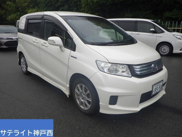 HONDA FREED — фото