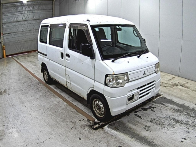 MITSUBISHI MINICAB — фото