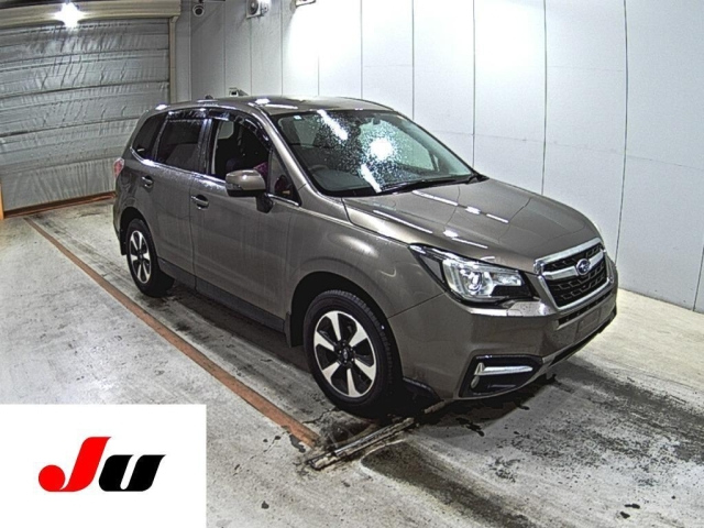 SUBARU FORESTER — фото