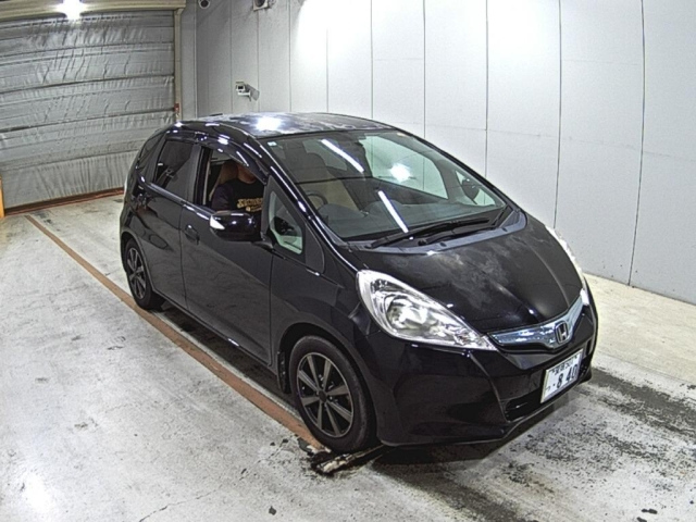 HONDA FIT — фото