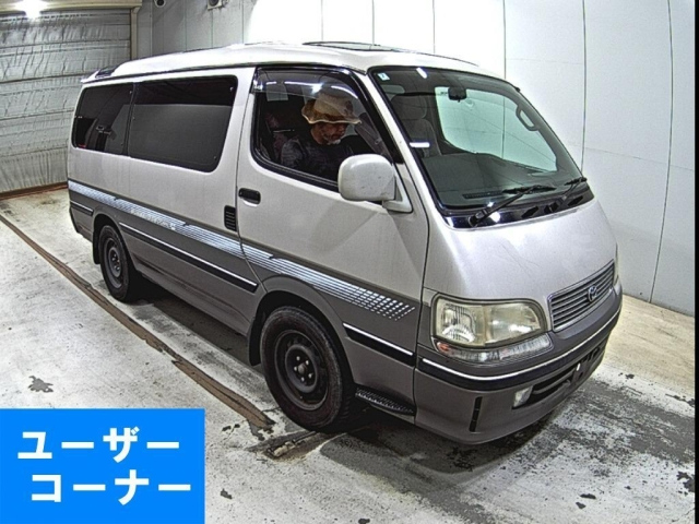 TOYOTA HIACE — фото