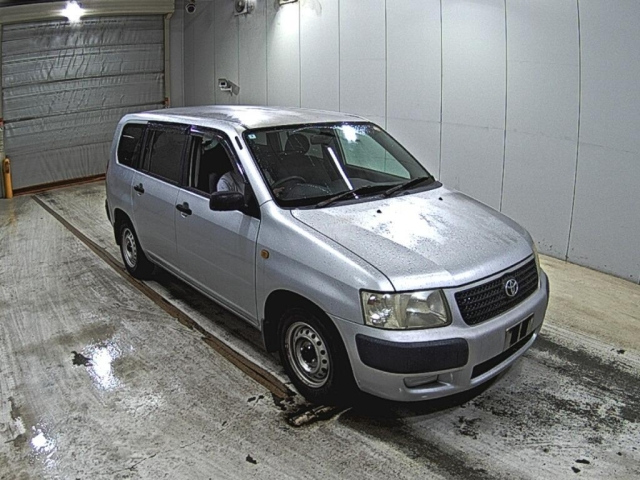TOYOTA SUCCEED