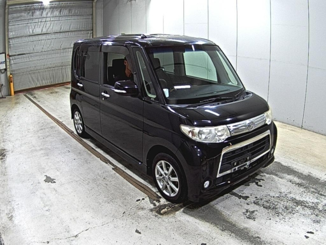 DAIHATSU TANTO — фото