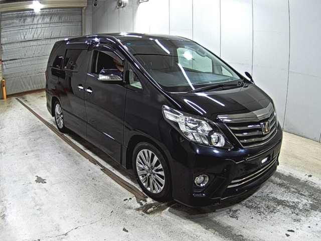 TOYOTA ALPHARD — фото