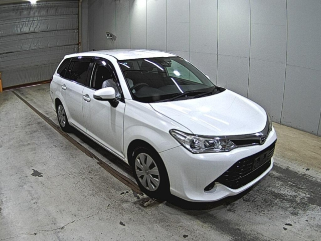 TOYOTA COROLLA — фото