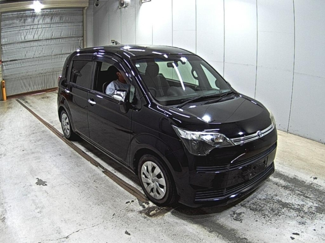 TOYOTA SPADE
