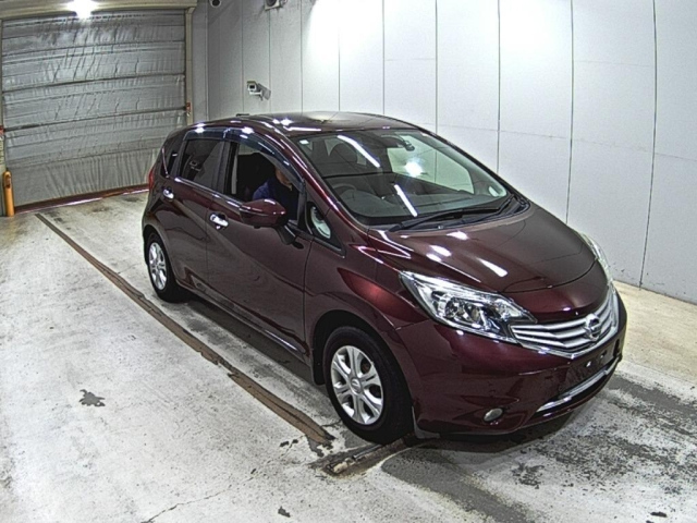 NISSAN NOTE — фото