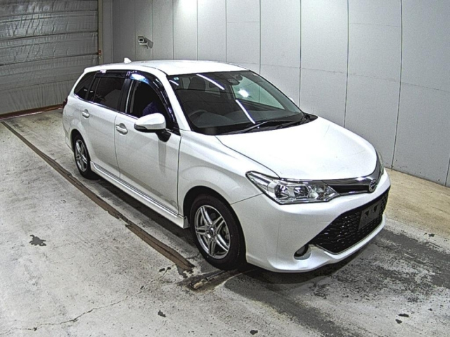TOYOTA COROLLA — фото