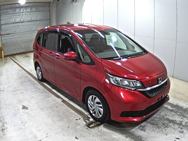 HONDA FREED — фото