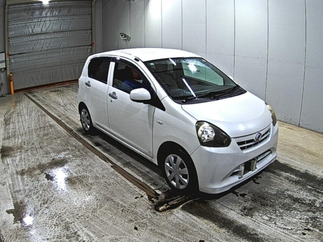 DAIHATSU MIRA — фото