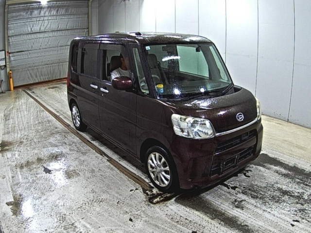 DAIHATSU TANTO — фото