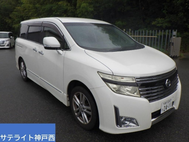 NISSAN ELGRAND — фото