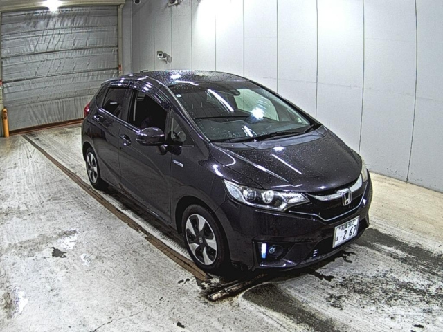 HONDA FIT — фото