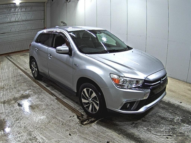 MITSUBISHI RVR — фото