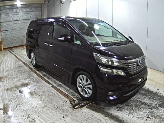 TOYOTA VELLFIRE — фото