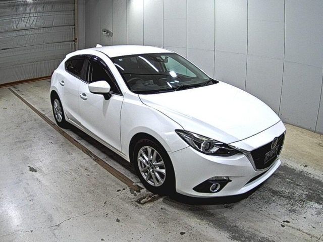 MAZDA AXELA — фото