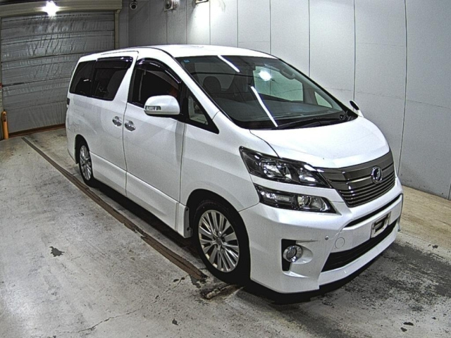TOYOTA VELLFIRE — фото