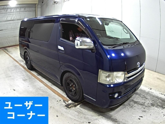 TOYOTA HIACE — фото