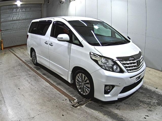 TOYOTA ALPHARD — фото
