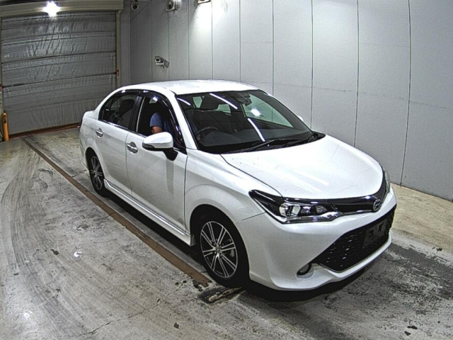 TOYOTA COROLLA — фото