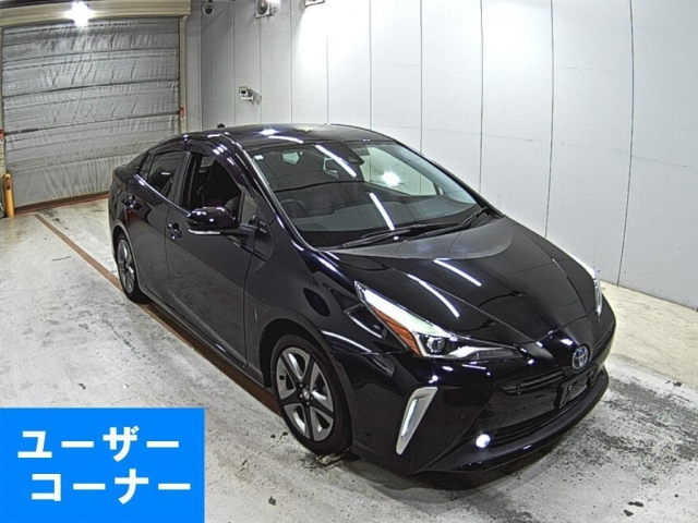 TOYOTA PRIUS — фото