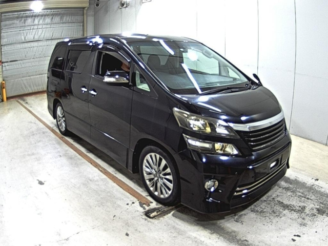 TOYOTA VELLFIRE — фото