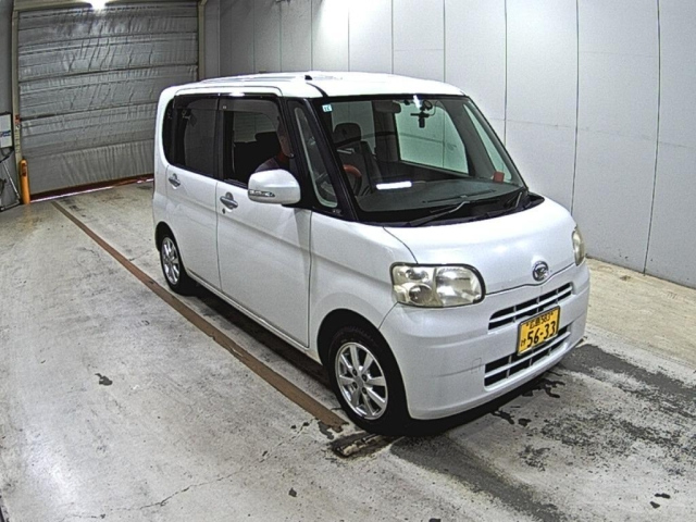DAIHATSU TANTO — фото