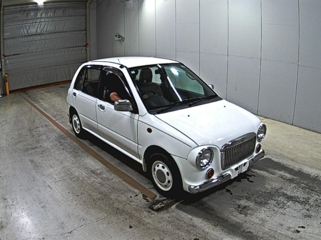 SUBARU VIVIO — фото