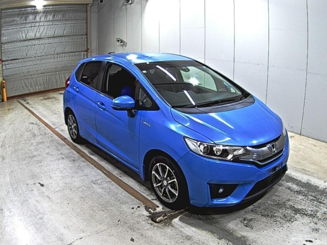 HONDA FIT — фото