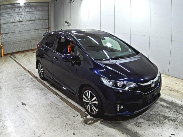 HONDA FIT — фото