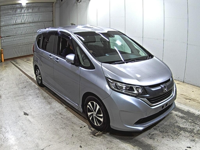 HONDA FREED — фото