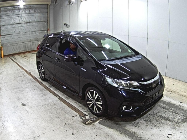HONDA FIT — фото