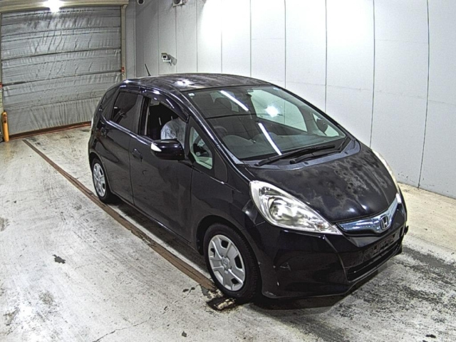 HONDA FIT — фото