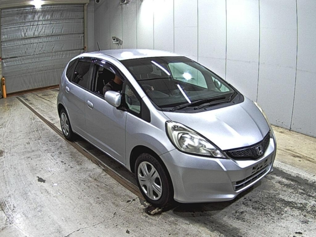 HONDA FIT — фото