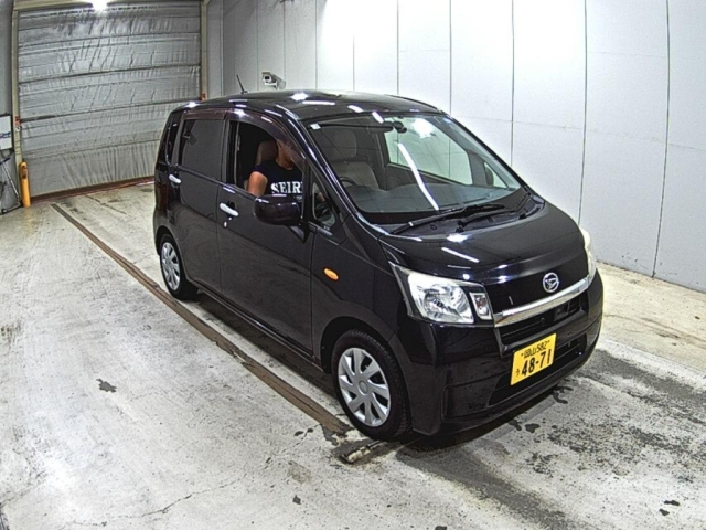 DAIHATSU MOVE — фото