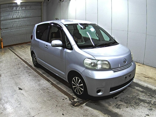 TOYOTA PORTE — фото
